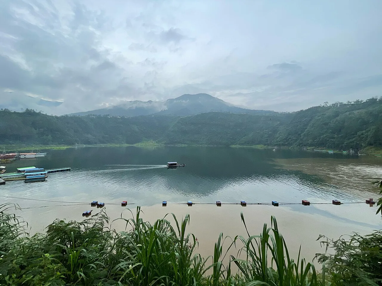 Suasana tenang dan sejuk di Telaga Menjer Dieng Wonosobo